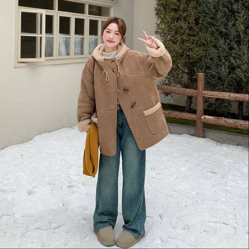 品帽C032-313仿新连皮一毛体外套