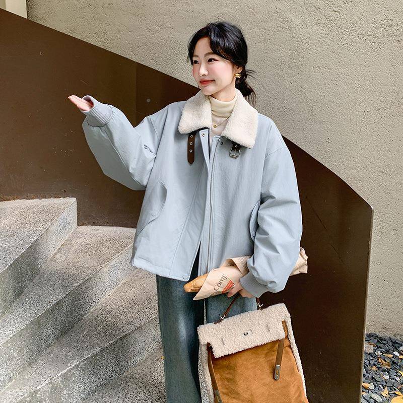 蓝色羔翻领短款羽绒服女冬季2025克新C203-755款韩系休羊闲小众毛
