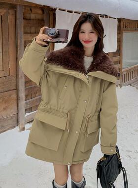 军绿色绒拼接工C133-600装羽派克胆绒服毛女2025冬季新款白鸭绒内