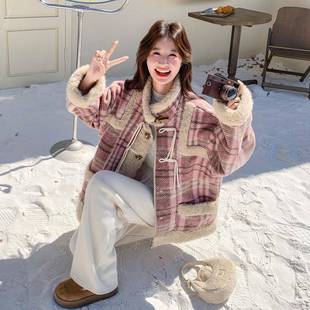 色格纹加厚羊羔毛外套女冬2C155-99825新0款粉韩系毛绒翻皮领仿毛