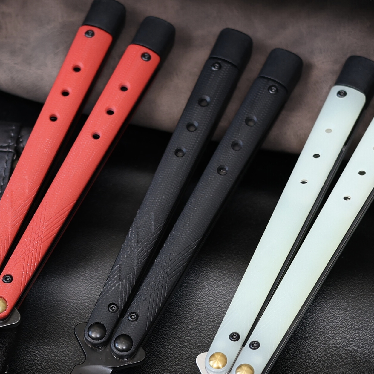 无疆bm99 蝴蝶刀 g10贴片 花式 冠绝天balisong 未开刃