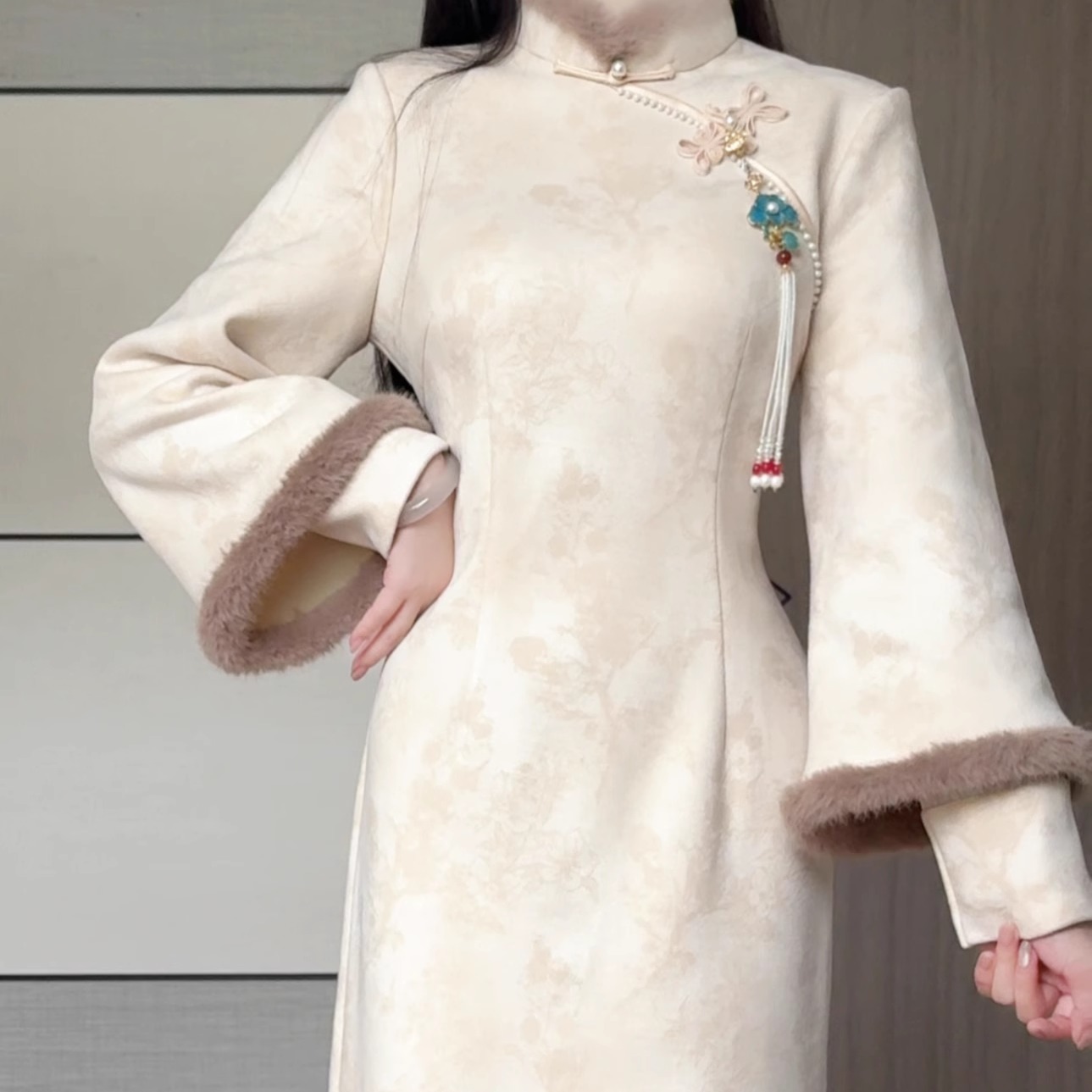 抹茶麻薯205年冬季新款倒大袖加绒改良旗袍麂皮绒年轻保暖新中式