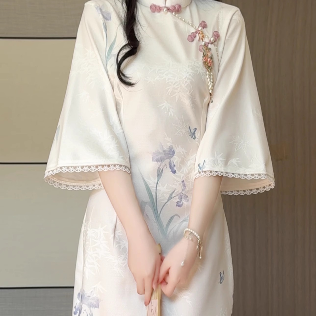 抹茶麻薯2025年秋季新款改良旗袍新中式花朵倒大袖年轻少女长裙