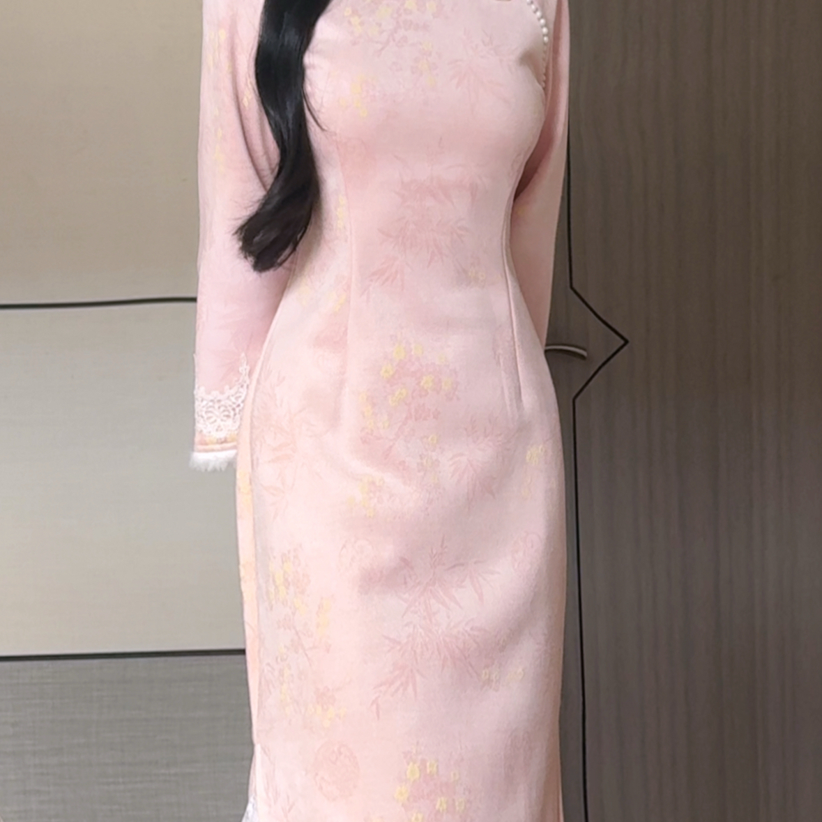 抹茶麻薯2025年冬季新款粉色素雅新中式保暖加绒旗袍气质淑女范