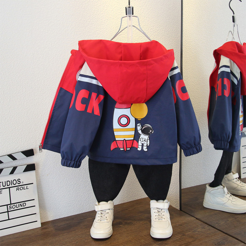 男童春季新款韩版时尚个性宇航员印花连帽外套女童秋装薄款风衣潮