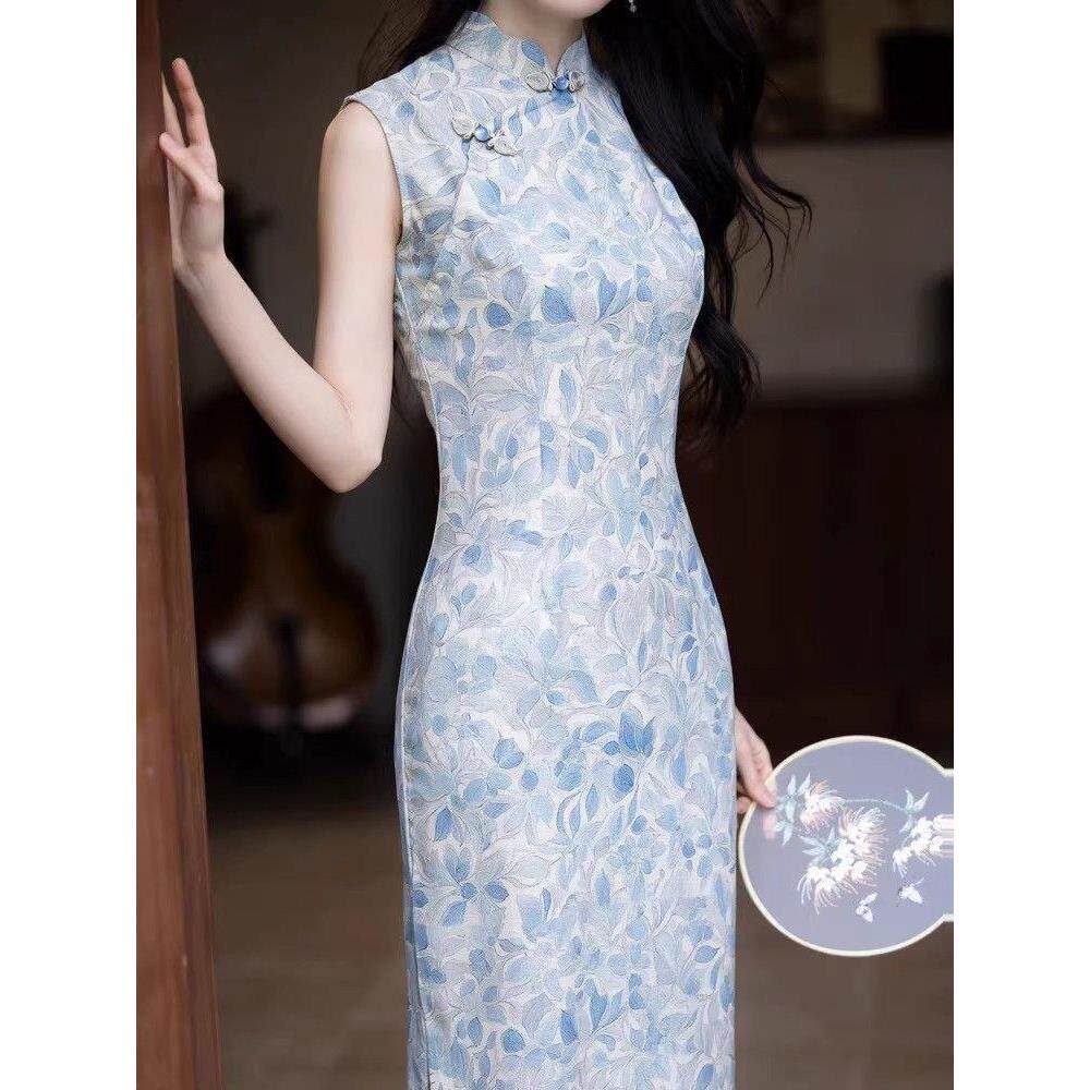 修身国风礼服气质绝美青花瓷敬酒氛围无袖感显瘦宴会中长款旗袍