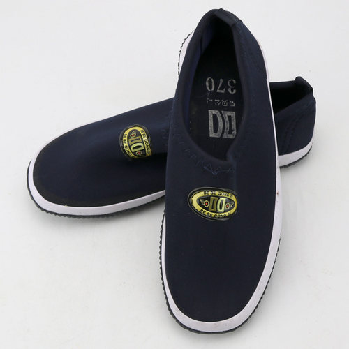 春秋男女居家户外休闲布鞋松紧面料运动透气一脚蹬防滑耐磨纯色