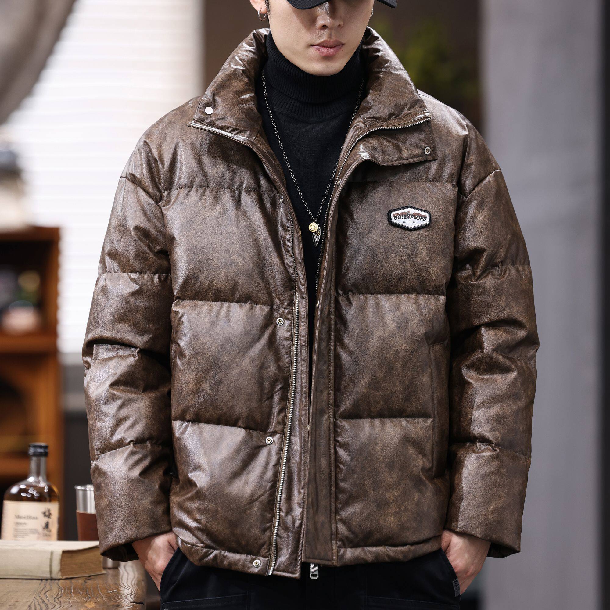 皮衣羽绒服男士秋冬季90鸭绒宽松大码美式PU皮夹克立领面包服外套