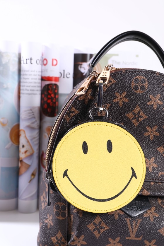 2025新款卡包证件收纳包微笑小荷包可爱迷你钥匙扣挂包零钱包圆形,节庆用品/礼品,创意零钱包,淘宝优惠券,粉丝福利购,淘宝优惠卷