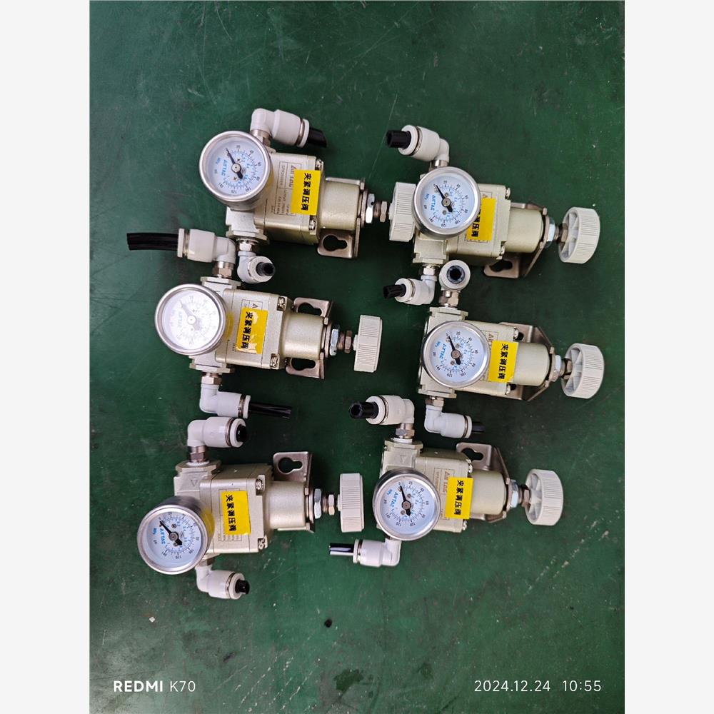 亚德客调压阀GPR26H。二