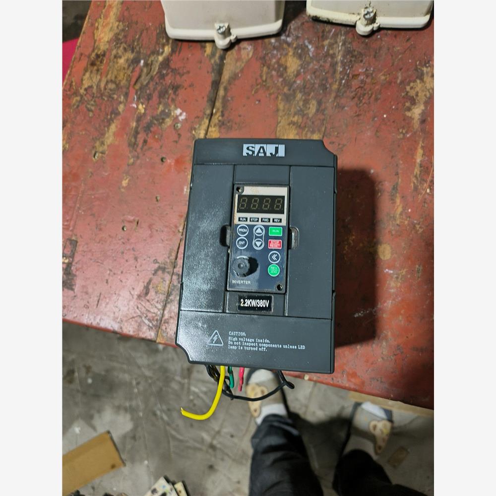 SAJ变频器2.2KW/380V型