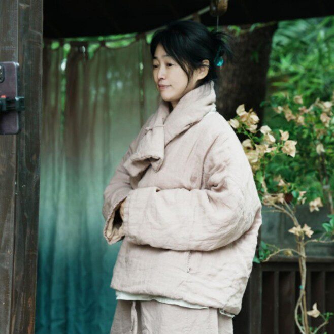 那年布语复古立领宽松棉服女款