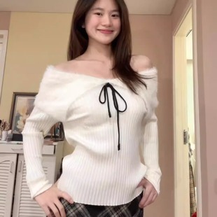 韩系温柔淑女风一字肩针织打底衫毛衣女冬季系带露肩翻领显瘦上衣
