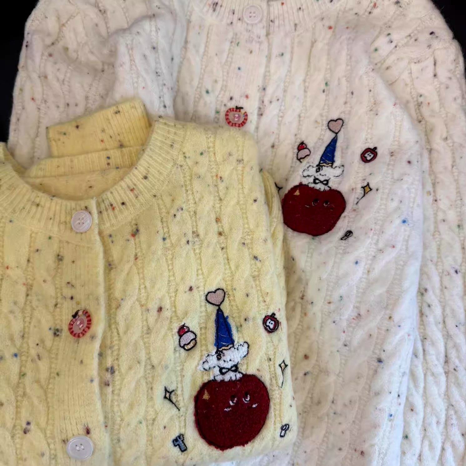 甜美少女可爱学院风彩点毛衣外套麻花针织开衫女刺绣秋冬季上衣厚