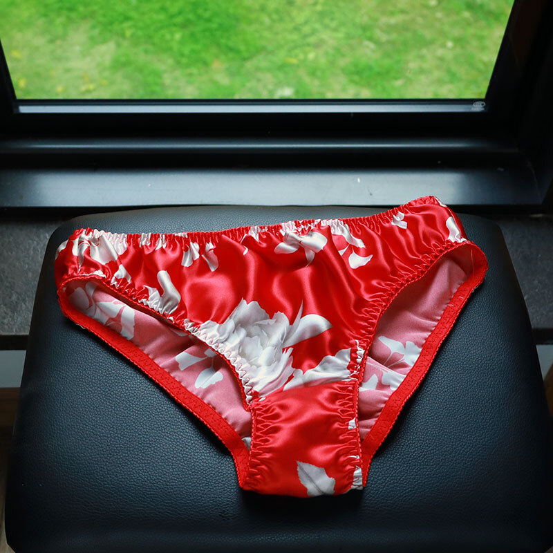 唐京丝真丝印花三角裤测试推荐