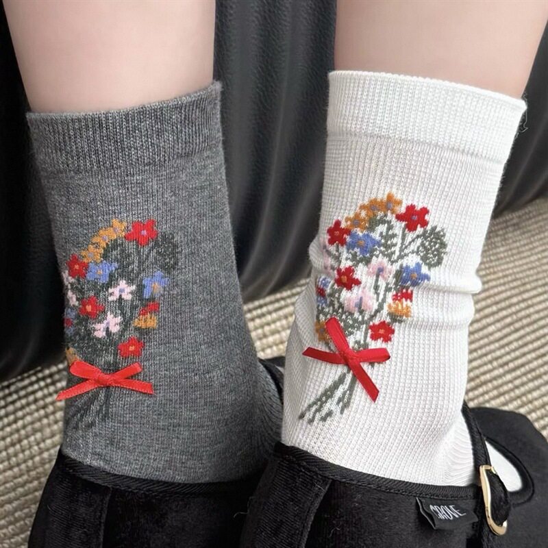 高级百搭浪漫蝴蝶结立体刺绣花束女袜舒适柔软春夏中筒棉袜