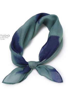 出法国篙端货！设计师款年轮印花复古墨绿色小方巾丝巾春夏季领巾