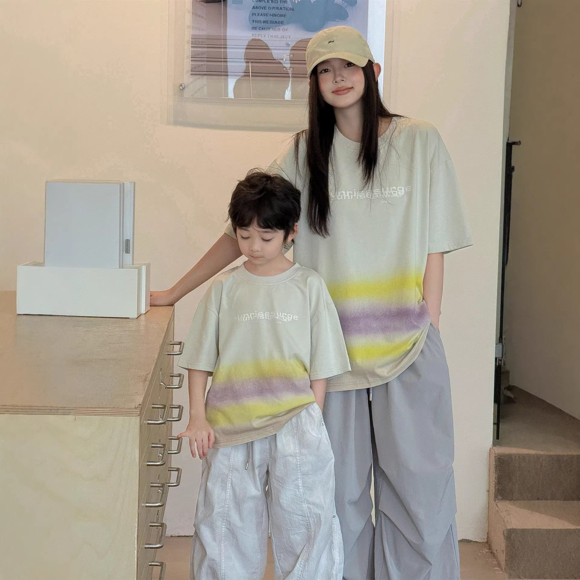 夏季新款韩版儿童男宝女宝扎染拼色百搭基础童装亲子一家三口短袖图片