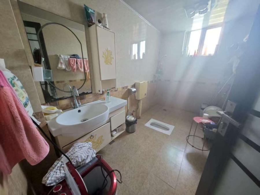 成都市邛崃市临邛镇司马大道649号12栋1单元5楼15号房屋