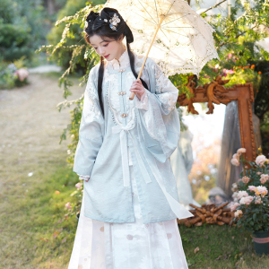 十三余小豆蔻儿[薄玉裁霜]春日绣花方领对襟衫马面裙明制汉服女装