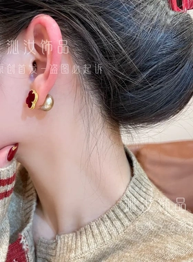 QR125丝绒质感红色幸运草珠珠耳环前后两戴一款多戴G