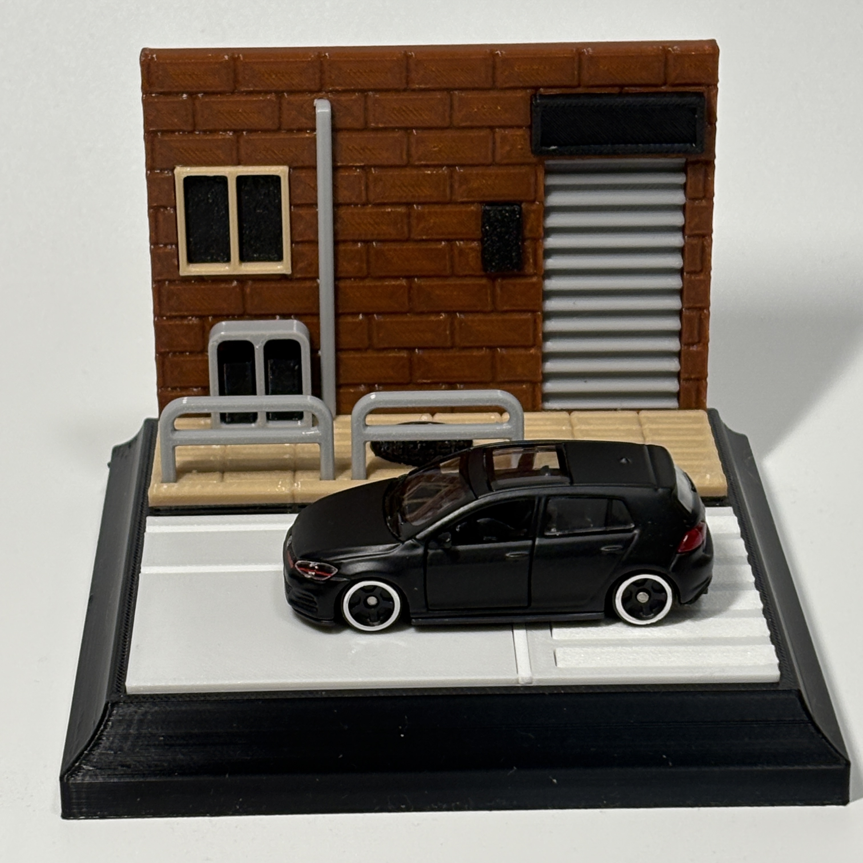 1:64车模场景展示盒潮模汽车摆件模型仿真微缩美式旧街区地台街景