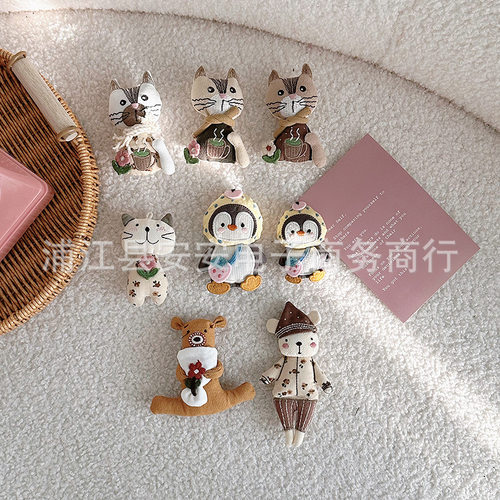 新款卡通充棉立体手工布艺软萌兔子熊猫咪胸针装饰品挂件服装辅料