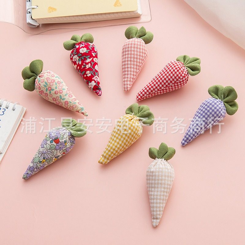 新款卡通布艺碎花格子胡萝卜胸针发饰配件儿童鞋袜装饰品服装辅料,饰品/流行首饰/时尚饰品新,其他DIY饰品配件,淘宝优惠券,粉丝福利购,淘宝优惠卷