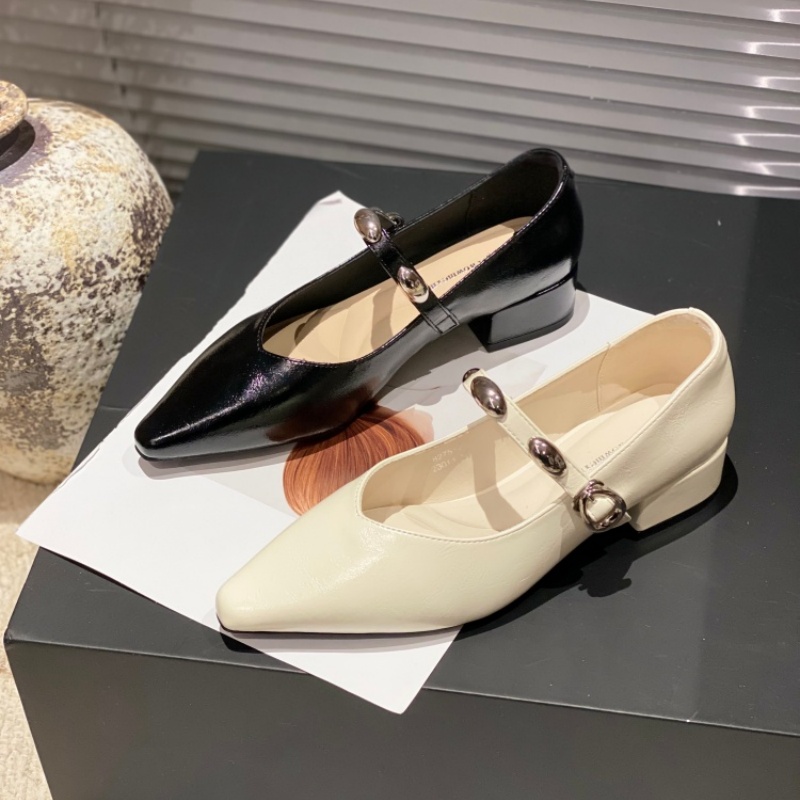 法式方头玛丽珍鞋女2025新款一字扣浅口小皮鞋粗跟百搭通勤单鞋女