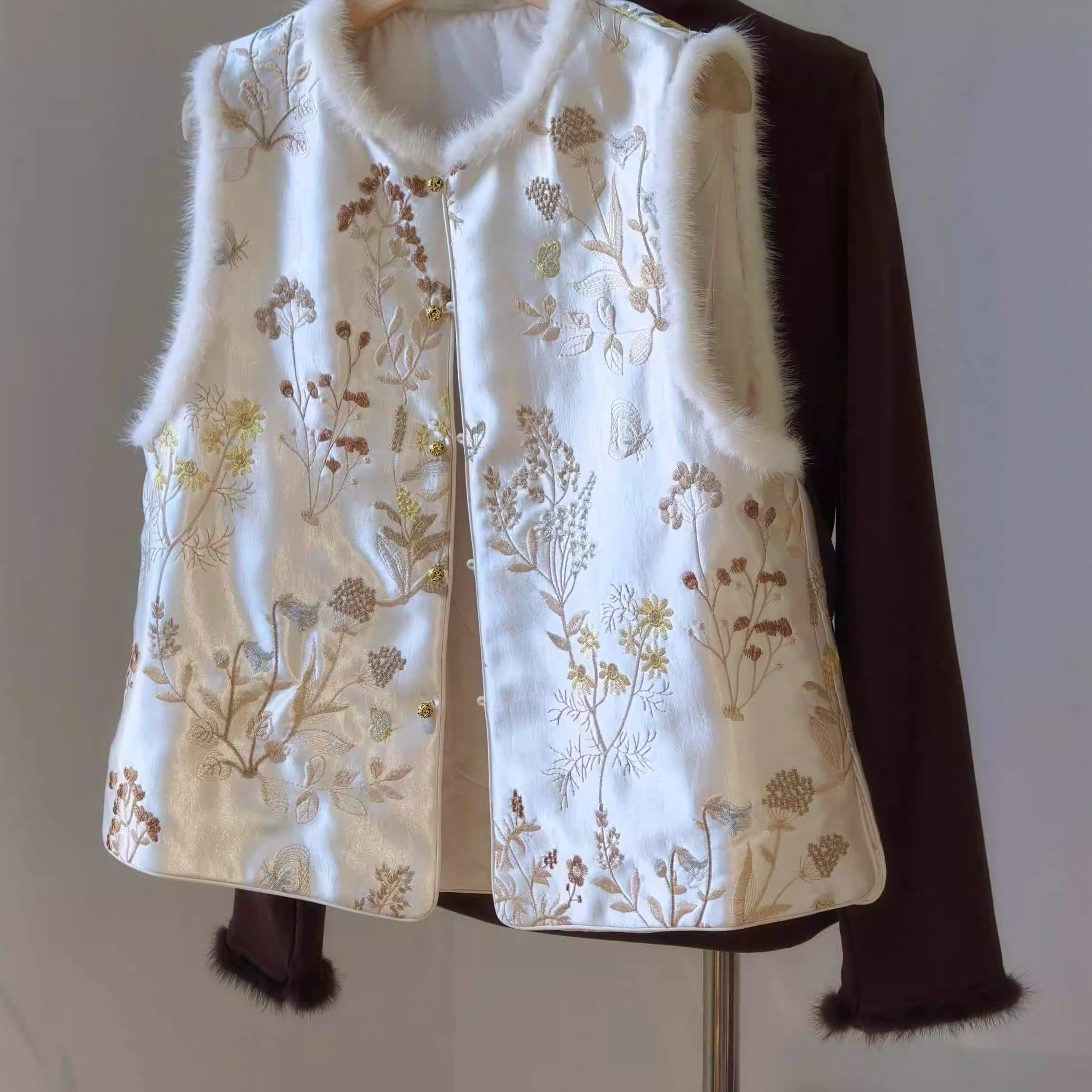 专柜大牌撤回尾单捡漏外贸高端新中式仿水貂毛马甲女盘扣唐装坎肩,女装/女士精品,马夹,淘宝优惠券,粉丝福利购,淘宝优惠卷