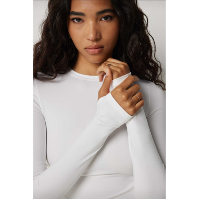 加州@rdene fits everybody灵感 弹力塑身拇指扣奶油尼龙长袖上衣