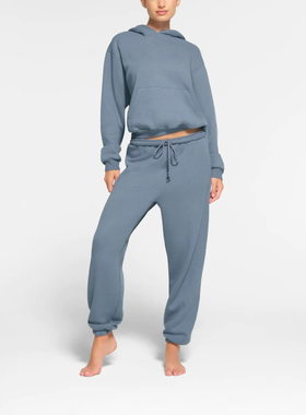 skims卡戴珊 原 cotton fleece加绒轻量无袋设计堆堆裤脚长卫裤