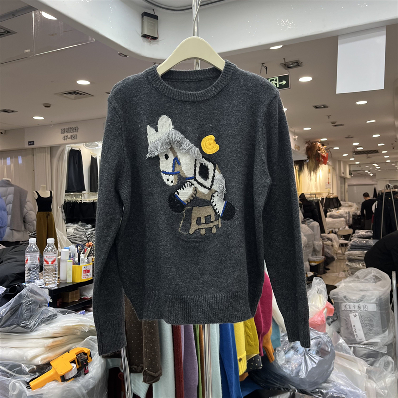 韩式可爱风卡通小马重工刺绣针织衫女长袖宽松百搭毛衣上衣冬新款