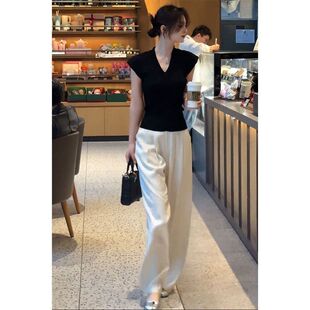 气质镂空v领冰丝针织衫女夏季2026新款薄款后背绑带修身坎肩上衣