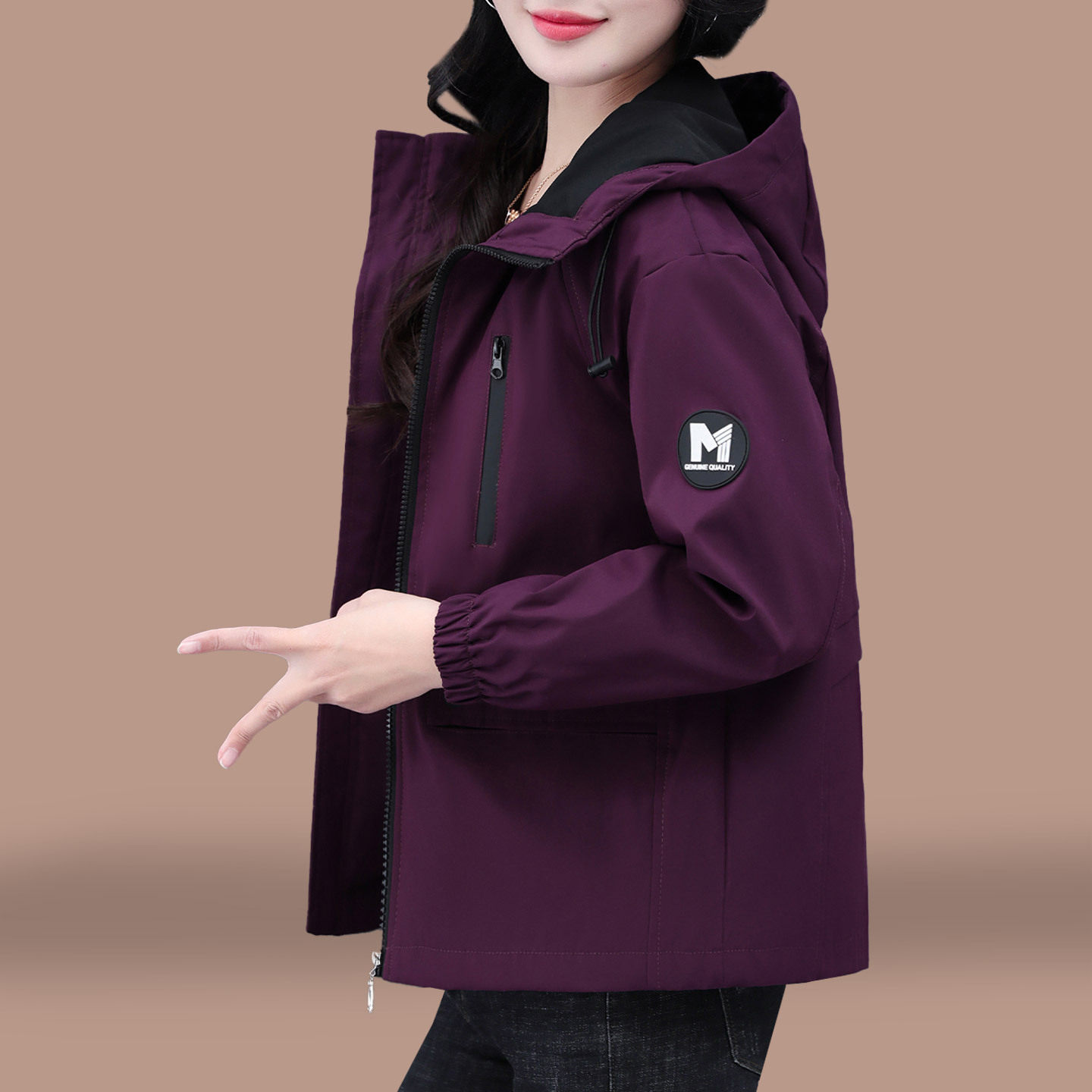 短款风衣外套女款2025春秋新款中年妈妈洋气秋装宽松休闲连帽夹克