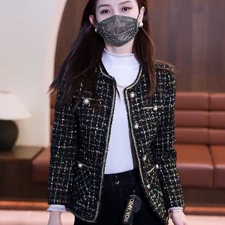 网红爆款显瘦修身上衣圆领春装新款长袖格子小香风高档外套女短款