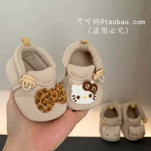 春款初生婴儿步前鞋3-6-12个月小月龄女宝宝棉布软底卡通防掉单鞋