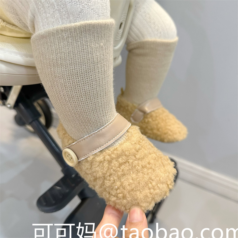 新生儿加厚保暖加绒不掉跟鞋袜