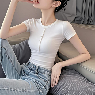 T恤女正肩薄款 2025新款 圆领纽扣设计感短袖 夏季 小众上衣 白色修身