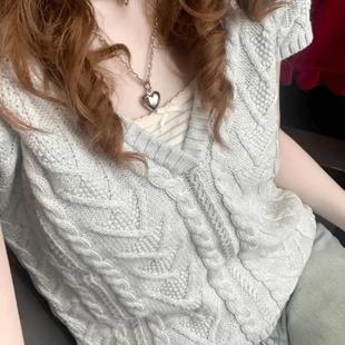 Brandy Gir美式复古灰色麻花V领短袖针织衫女休闲套头毛衣马甲女