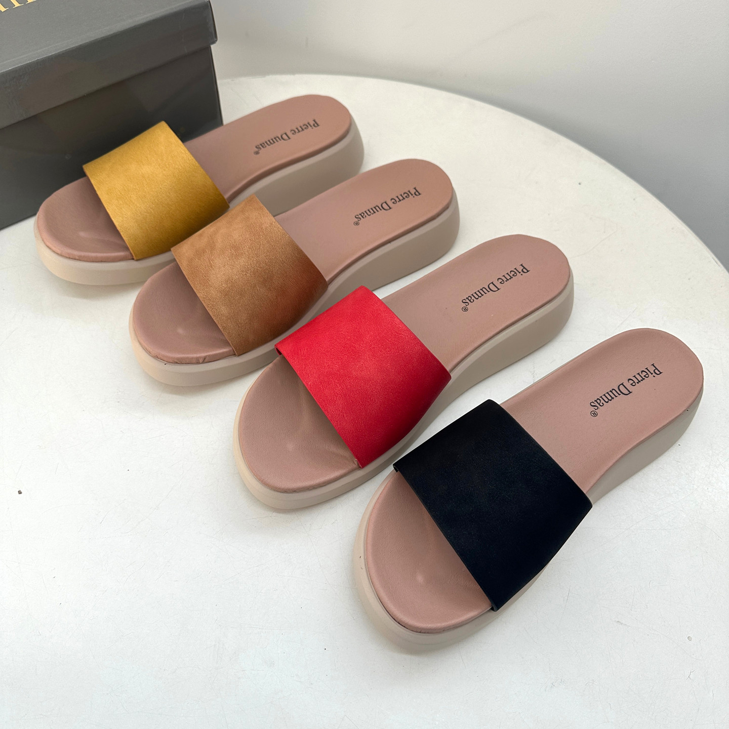 外贸撤柜捡漏简约百搭露趾平底复古绒面一字带凉拖鞋女夏外穿拖鞋,女鞋,一字拖,淘宝优惠券,粉丝福利购,淘宝优惠卷