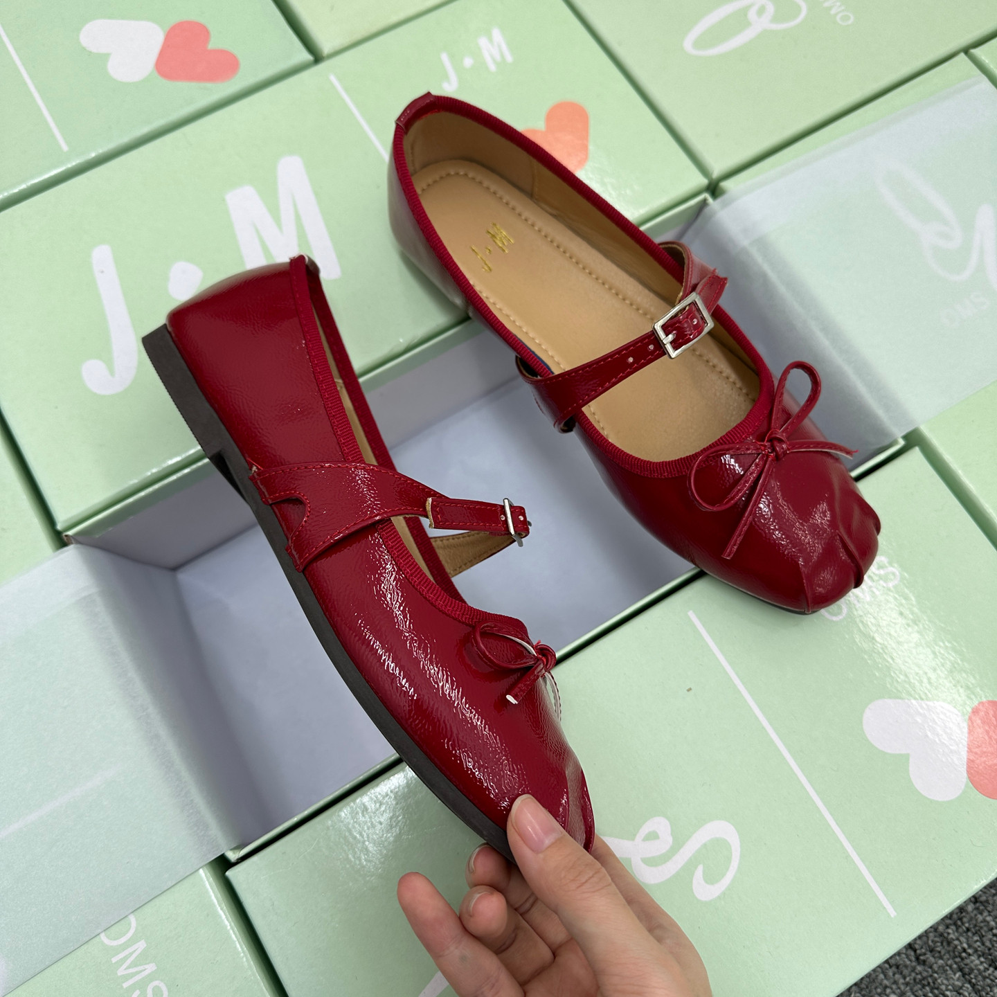 甜美风大码一字扣带平底单鞋方头蝴蝶结舒适百搭浅口玛丽珍女鞋,女鞋,浅口单鞋,淘宝优惠券,粉丝福利购,淘宝优惠卷