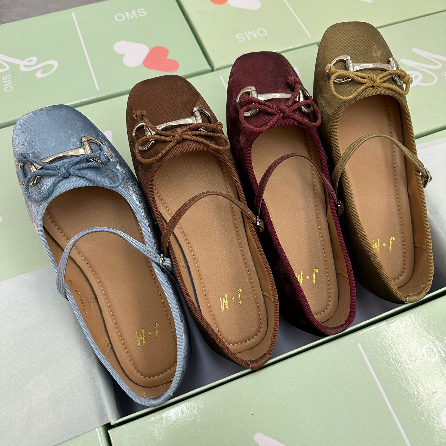 时尚百搭大码方头芭蕾鞋女蝴蝶结磨砂面金属扣通勤一脚蹬平底单鞋,女鞋,时尚芭蕾鞋,淘宝优惠券,粉丝福利购,淘宝优惠卷