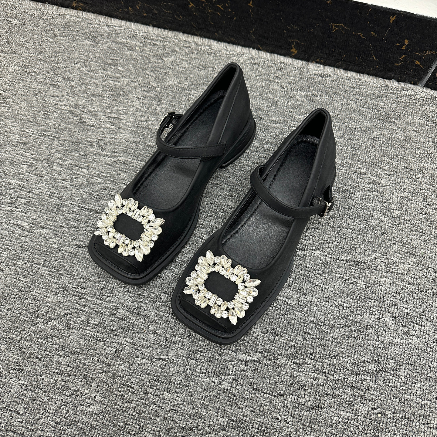 法式玛丽珍鞋女方头水钻扣一字带高跟单鞋黑色气质,女鞋,玛丽珍鞋,淘宝优惠券,粉丝福利购,淘宝优惠卷