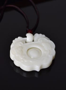 天然白贝壳如意锁吊坠挂坠无事牌