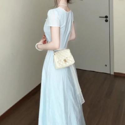 法式温柔风蓝色方领连衣裙子女装夏季2025新款夏天巨好看收腰长裙