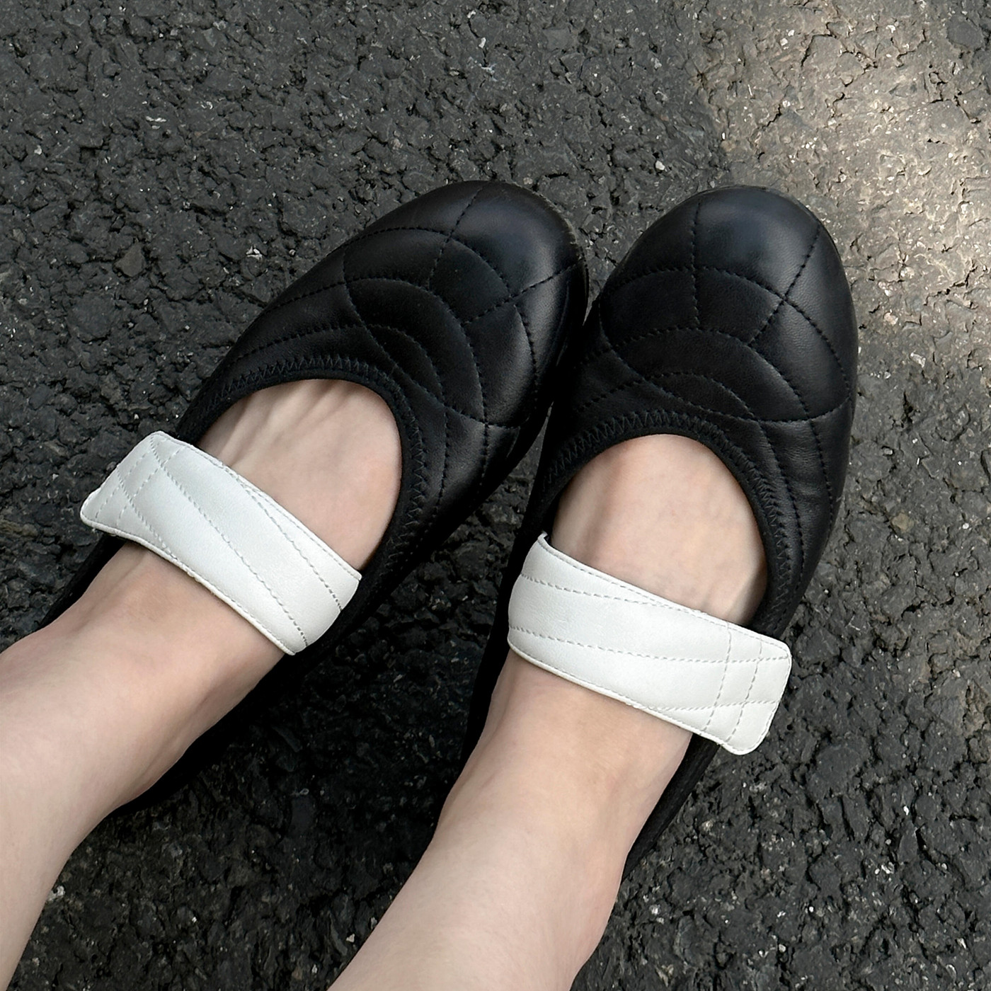 法式复古风黑色玛丽珍鞋女2026新款魔术贴拼色真皮平底芭蕾单鞋,女鞋,玛丽珍鞋,淘宝优惠券,粉丝福利购,淘宝优惠卷