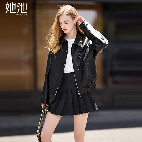 她池机车风短款宽松款翻领外套