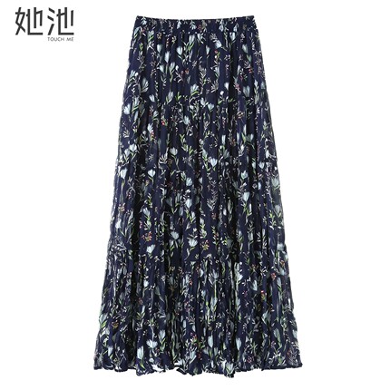 她池松紧腰半身裙2026春装新款女装宽松款复古碎花显瘦长款A字裙
