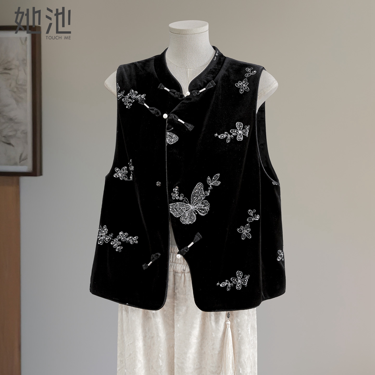 她池新中式盘扣刺绣宽松款马甲